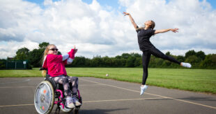 Doncaster Dances Southfield Primary Workshop Photo Jamie Stewart ROH The Royal Ballet leap into Doncaster with spectacular Gala performances and free mass dance event with 300 local school children participating