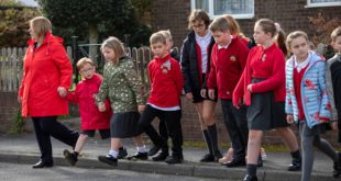 f9dba1f11b564a17908eaf7bcc253446 Children take to their feet this International Walk to School Month