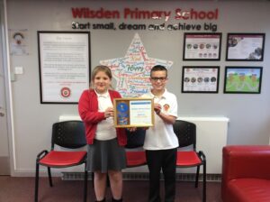 FT056 West Yorkshire primary school receives Anti-Bullying Award UK