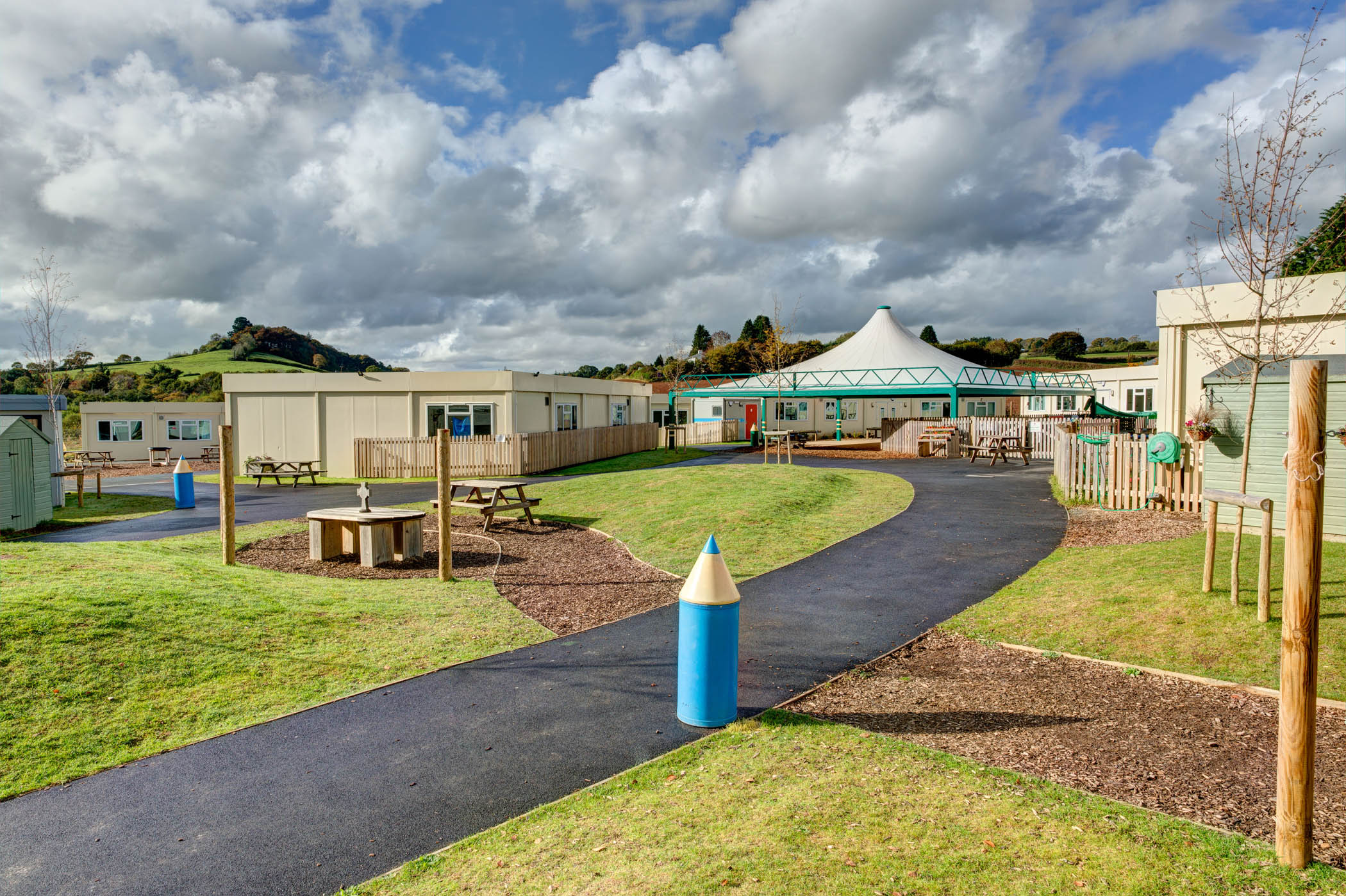 Portakabin Dartington School 7081 27 Portakabin delivers complete interim primary school in just 14 weeks to the amazement of parents