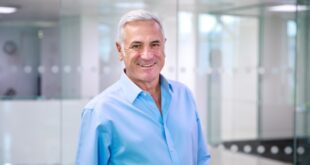 Rod Flavell Sheffield Hallam Uni partners with FDM Group to create 500 apprenticeship jobs