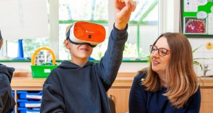 Student using ClassVR in the classroom Avantis Education wins King’s Award for Enterprise 2026